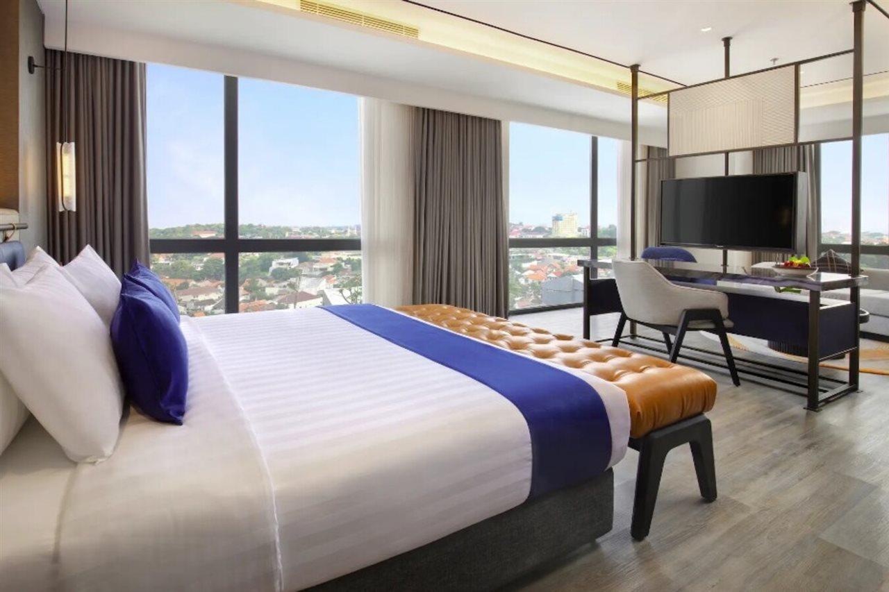 Hotel Aruss Semarang Esterno foto