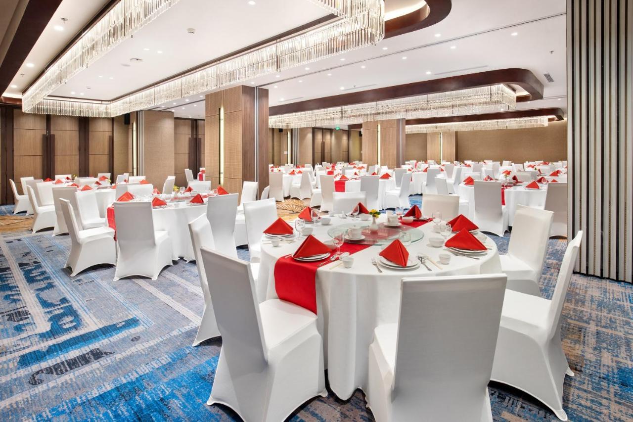 Hotel Aruss Semarang Esterno foto